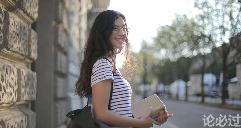 论必过降AIGC，AI降重，智能降重