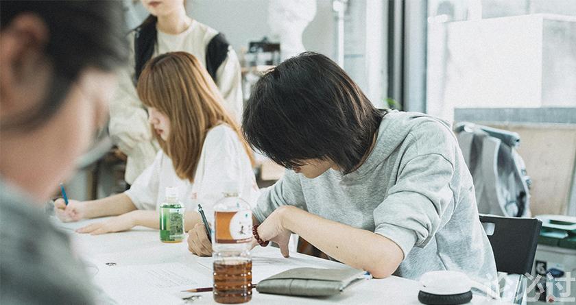 论必过降AIGC,AI降重,智能降重